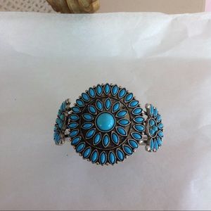 Avon vintage turquoise cuff bracelet